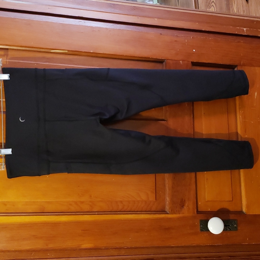 zyia leggings, black with pockets size 8-10